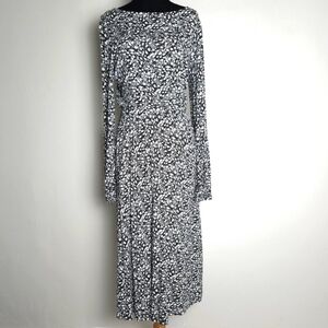 boden ellen maxi dress BODEN Ellen V-neck Ottoman Dress-Navy